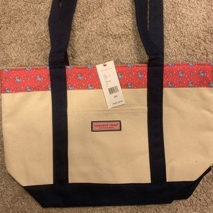 Vineyard Vines Classic Tote | Crab Print